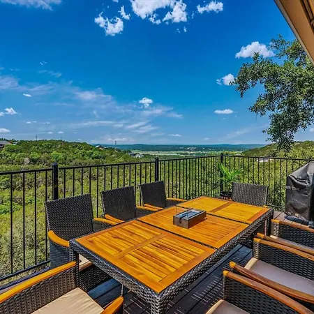 Lago Luxury Retreat - Sunset Views Of Lake Travis